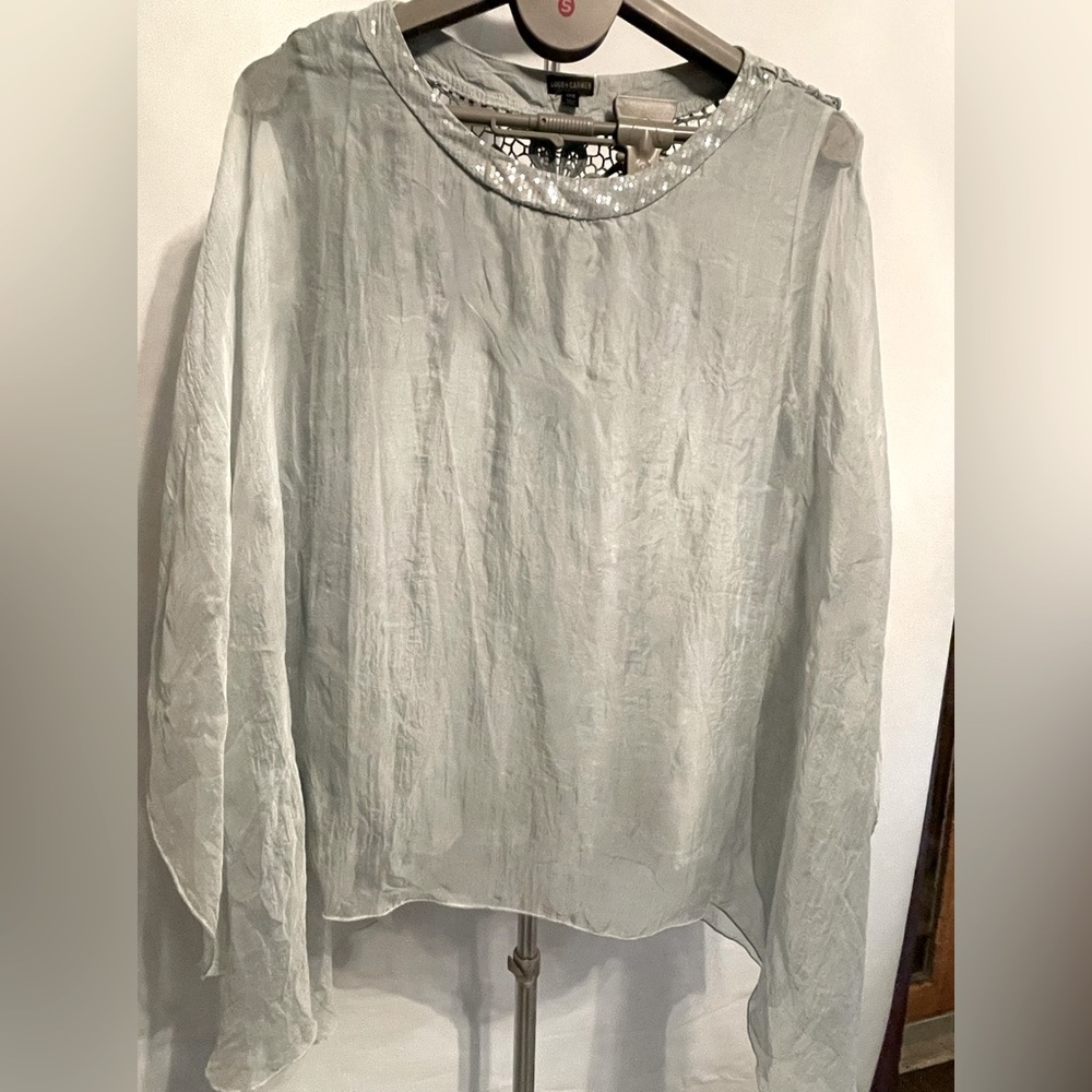 ONE SIZE FITS ALL Silver-grey top! Beautiful for dressing up!!